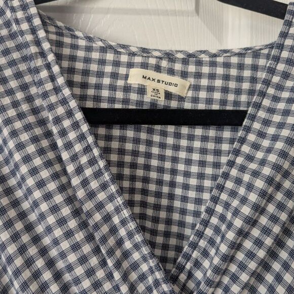 Max Studio Gingham Tiered Midi Dress | XS | Navy & White | Smocked Waist - Picture 2 of 6